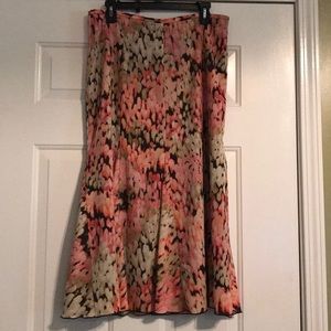 R Q T skirt